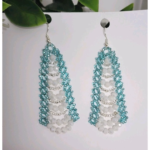 The Unbranded Brand Jewelry - Handmade Seed Beaded Jewelry for Women. Green Turquoise Color